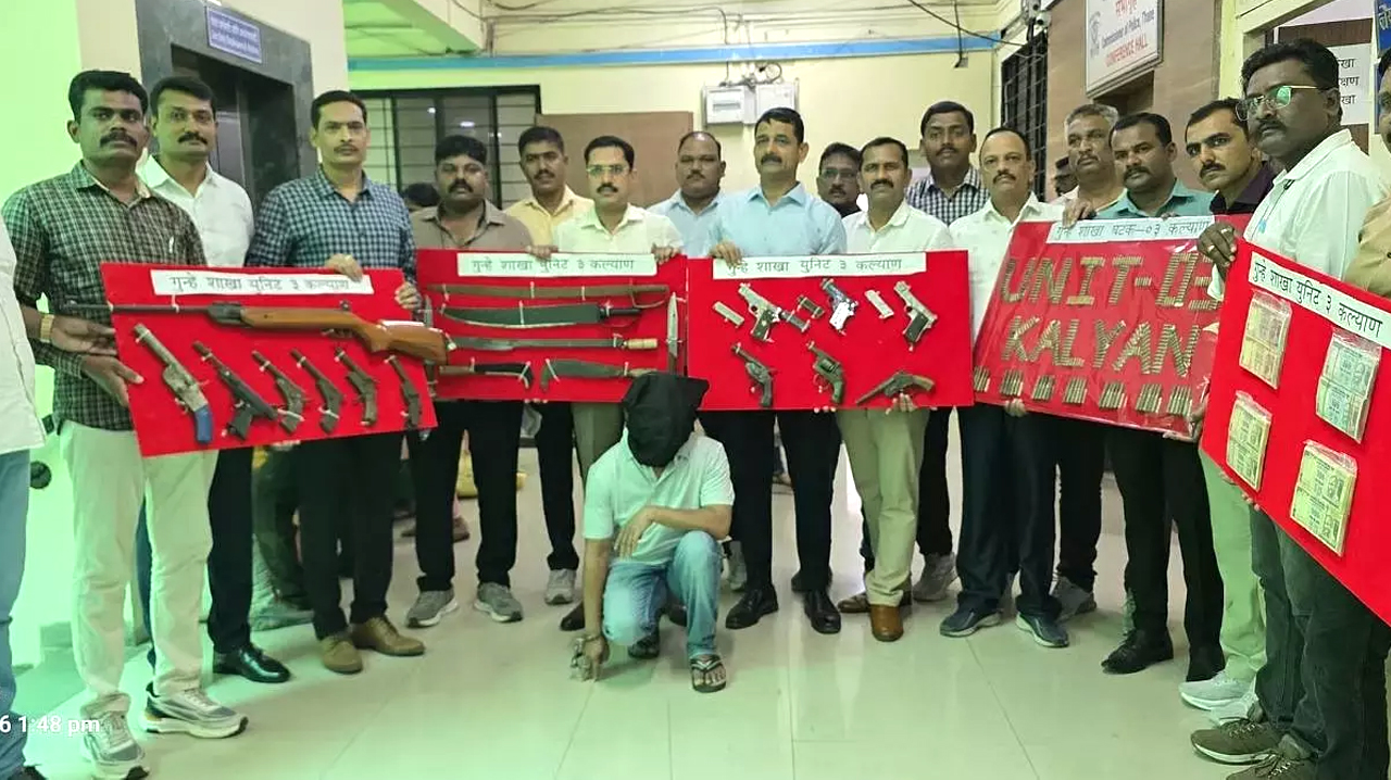 रील स्टार सुरेंद्र पाटिल के आलीशान बंगले से मिला हथियारों का जखीरा; ₹3.52 लाख के नकली नोट जब्त!