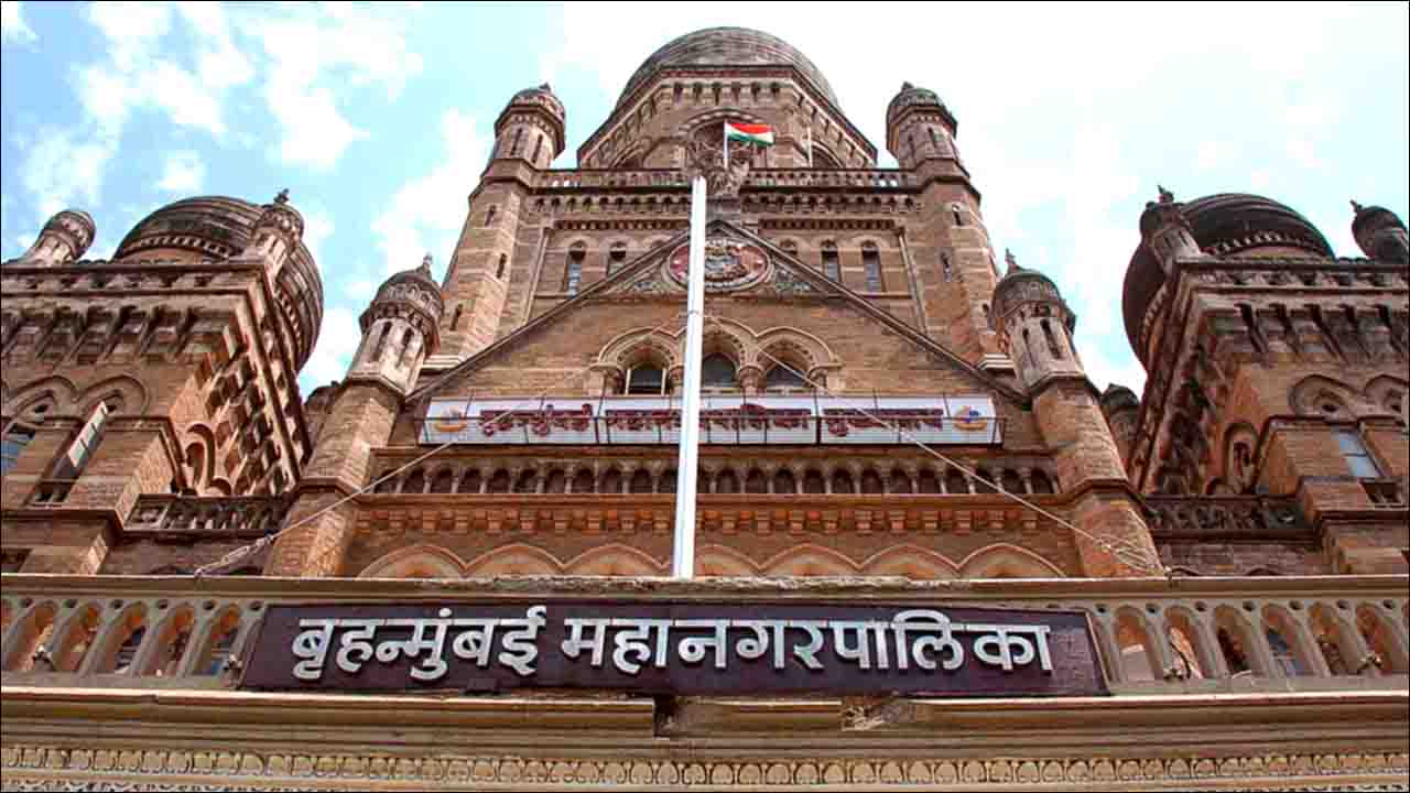 मुंबई में फायर सेफ्टी को लेकर एक्शन में BMC: नियम तोड़ने वाले होटल-रेस्तरां के कटेंगे बिजली-पानी कनेक्शन