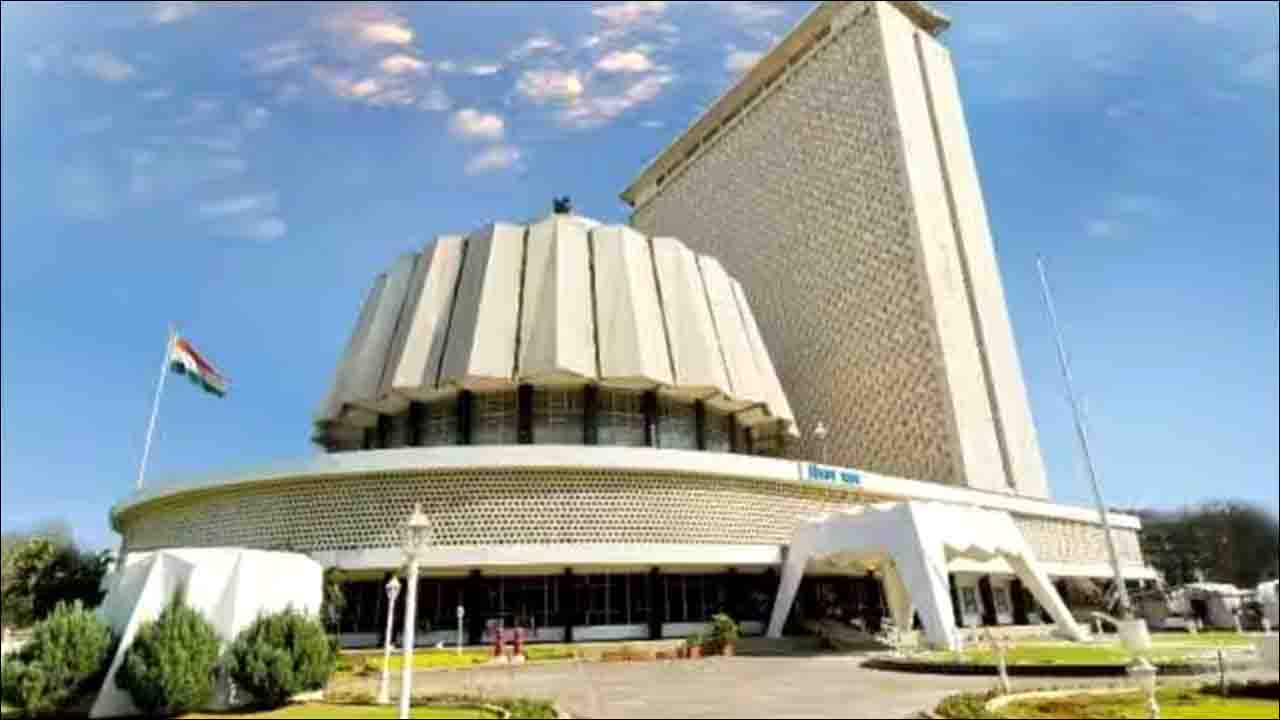 महाराष्ट्र विधानमंडल के मानसून सत्र में सत्ता पक्ष और विपक्ष के बीच होगी सीधी टक्कर!