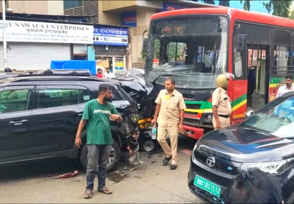 Mumbai: अंधेरी में बस की टक्कर: महिला डॉक्टर समेत कई लोग घायल; मामला दर्ज..