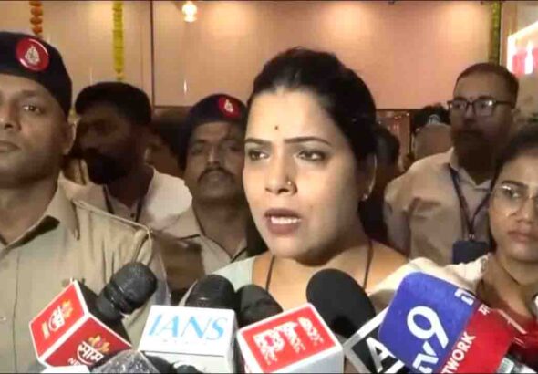Mumbai: महापौर ने की नागरिकों से सतर्क रहने की अपील, इतने दिन तक बंद रह सकते हैं स्कूल-कॉलेज?
