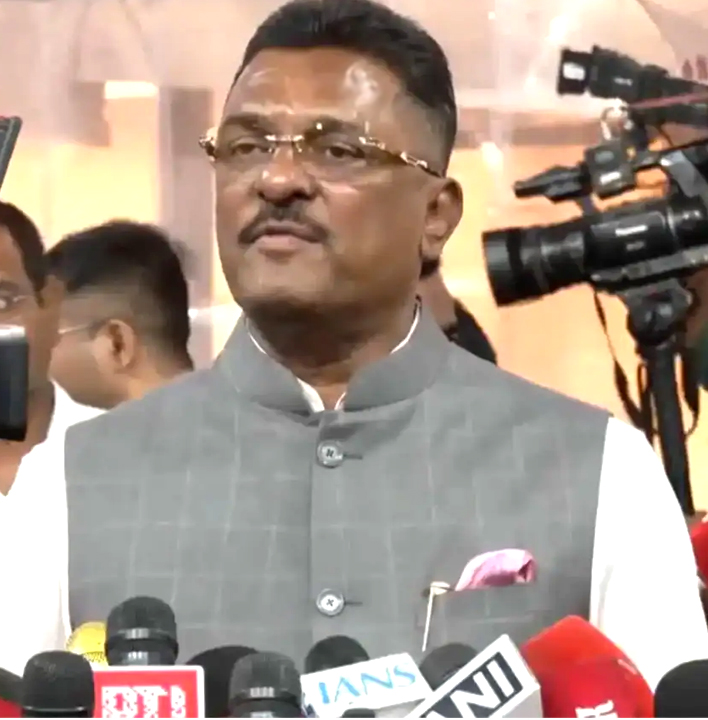 Maharashtra में मराठी नहीं, तो लाइसेंस नहीं; कमर्शियल ड्राइवरों के लिए नए नियम..