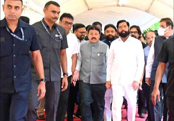 Maharashtra: एकनाथ शिंदे की तबीयत बिगड़ी, अस्पताल में हुए भर्ती..!