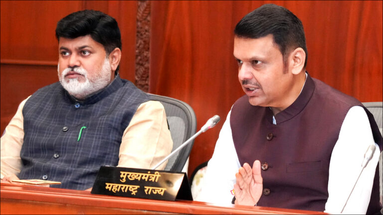 Maharashtra: मराठी भाषा को बढ़ावा देने के लिए बनेगी कार्य योजना, CM फडणवीस ने अधिकारियों को दिए सख्त निर्देश