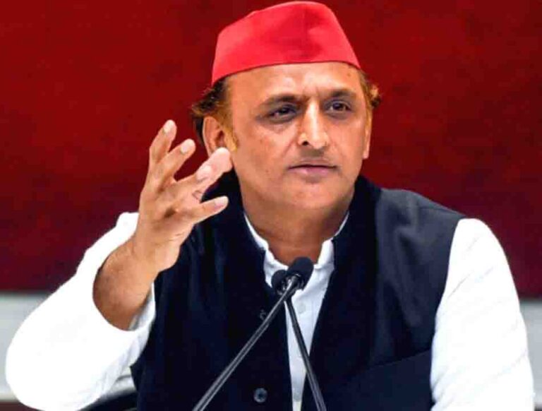 अखिलेश यादव बोले- मुंबई में BJP के ‘उत्तर भारतीय’ नेता हैं या भ्रष्टाचार में लीन होकर ठंडे पड़े हैं?