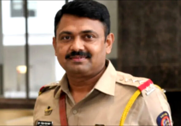 नागपुर में पुलिस अधिकारी ने सरकारी आवास पर लगाई फांसी; मचा हड़कंप! जांच में जुटी पुलिस